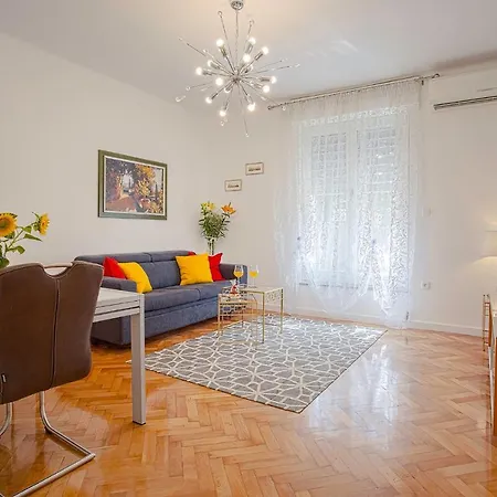Apartment Kaleta Garden